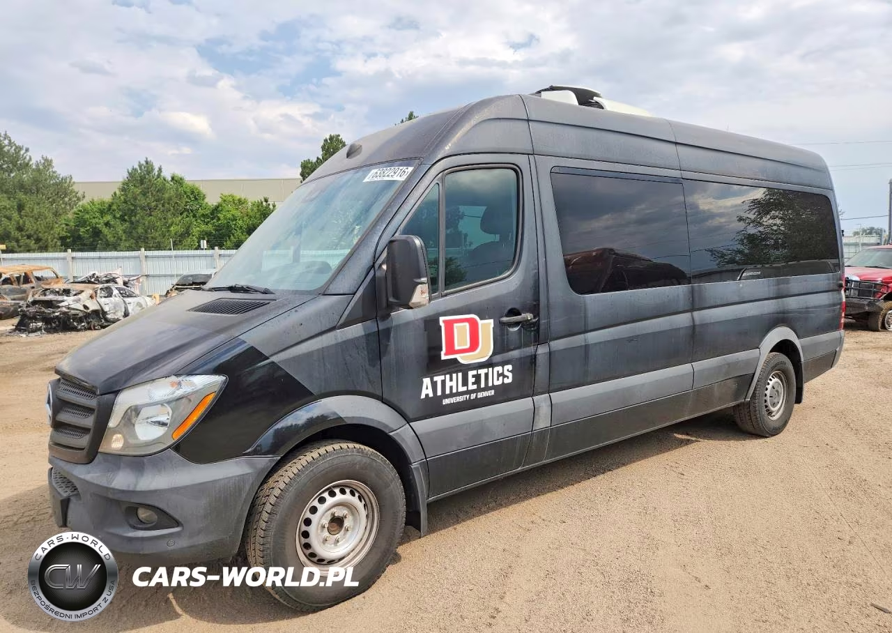 2017 Mercedes-Benz Sprinter 2500 VIN:WDZPE8CD1HP411844 - 1