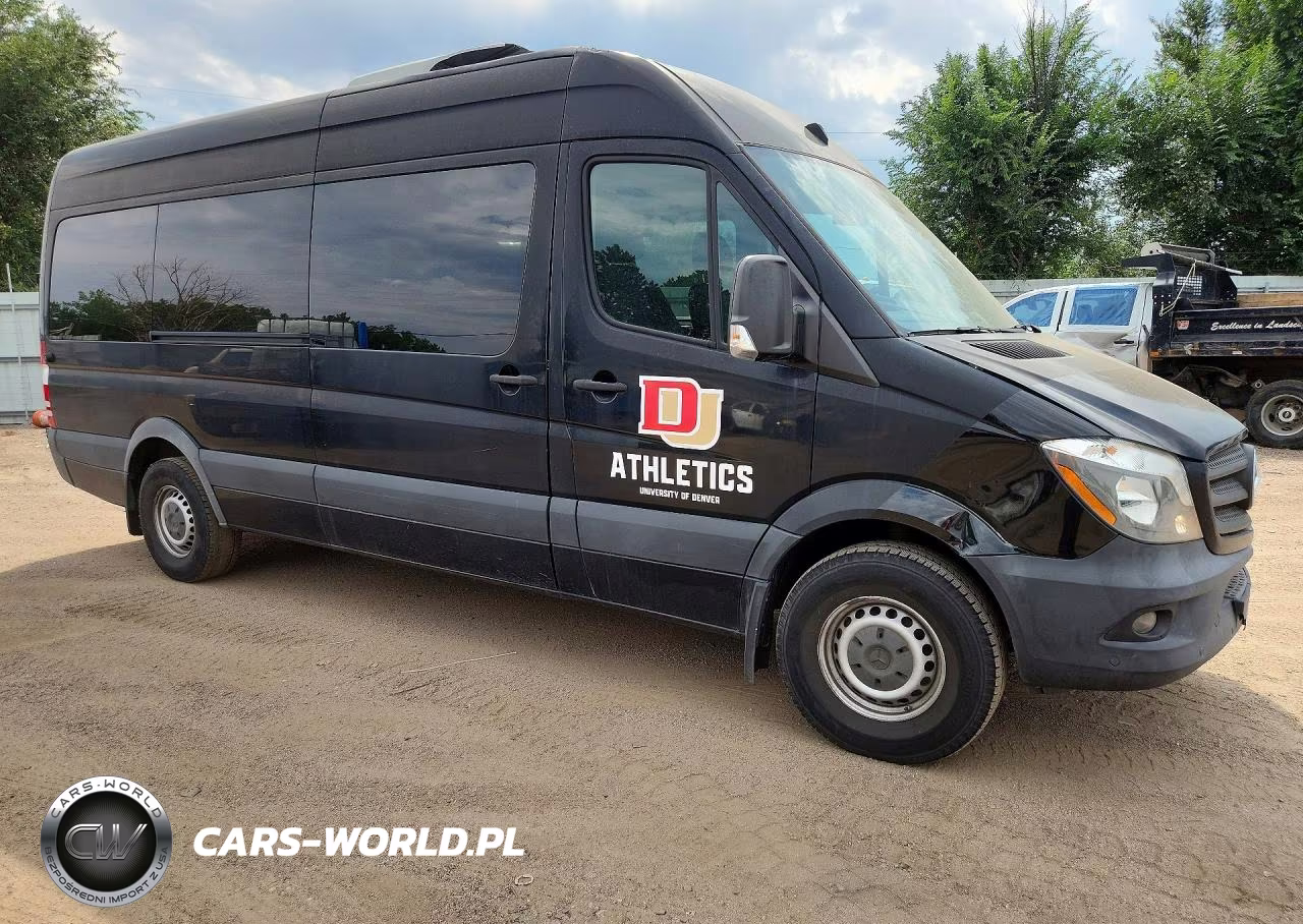 2017 Mercedes-Benz Sprinter 2500 VIN:WDZPE8CD1HP411844 - 4