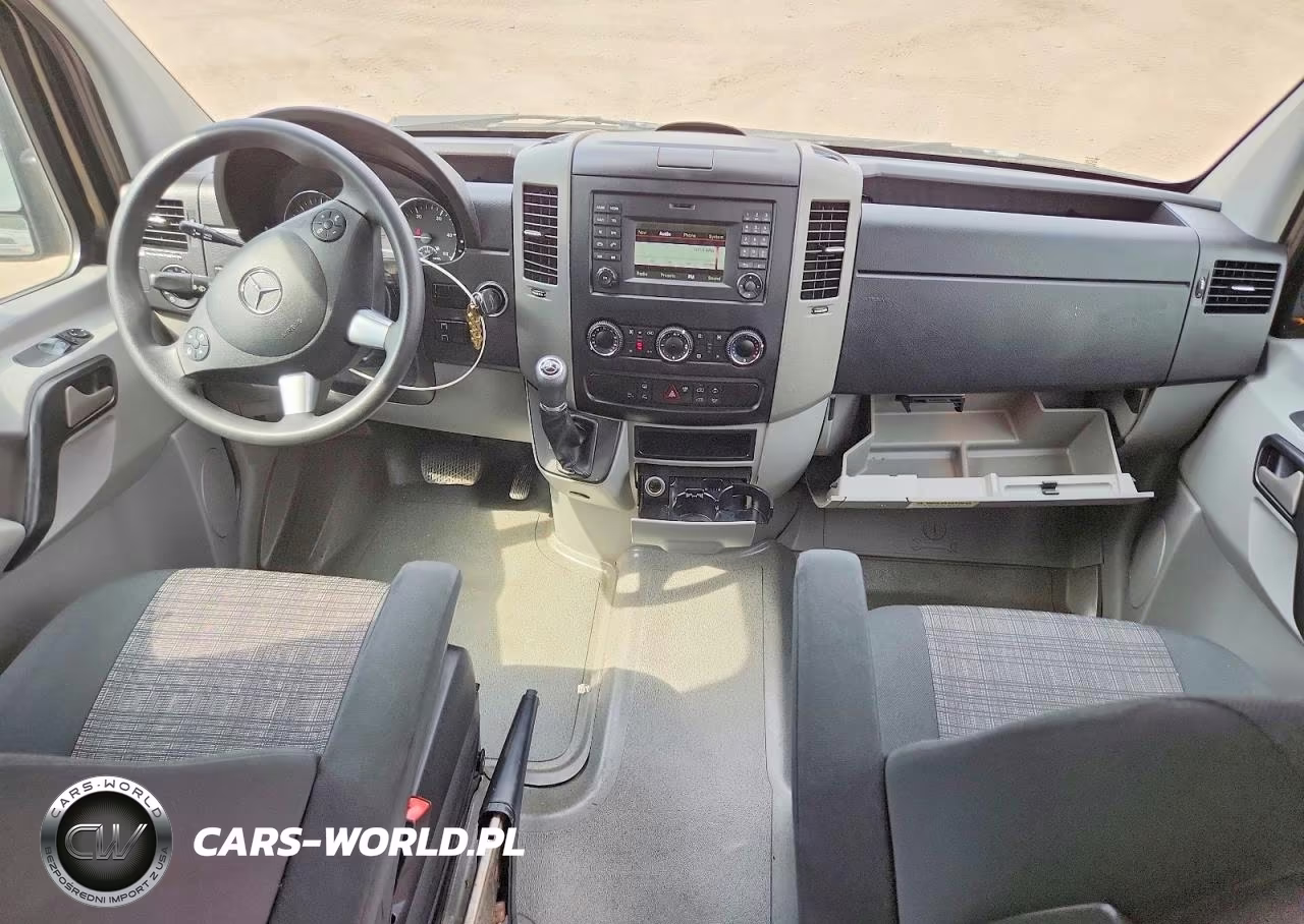2017 Mercedes-Benz Sprinter 2500 VIN:WDZPE8CD1HP411844 - 8