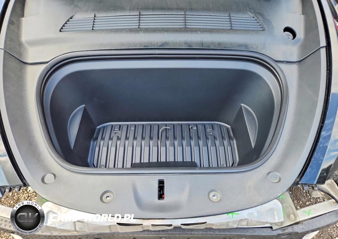2022 Tesla Model Y VIN:7SAYGDEF2NF546653 - 11