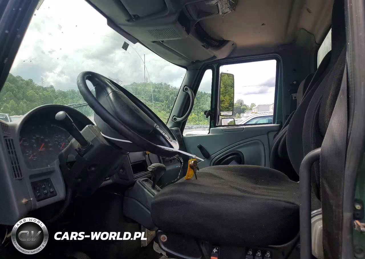 2008 International 4300 Box Truck VIN:1HTMMAAL28H580369 - 7