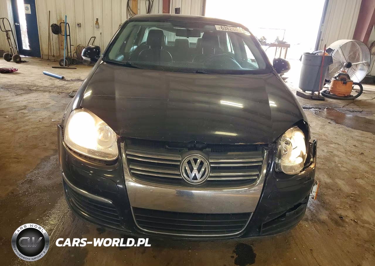 2010 Volkswagen Jetta Se VIN:3VWRX7AJ8AM105075 - 5