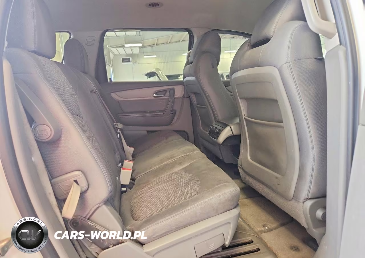 2017 Chevrolet Traverse Ls VIN:1GNKVFKD9HJ186616 - 11