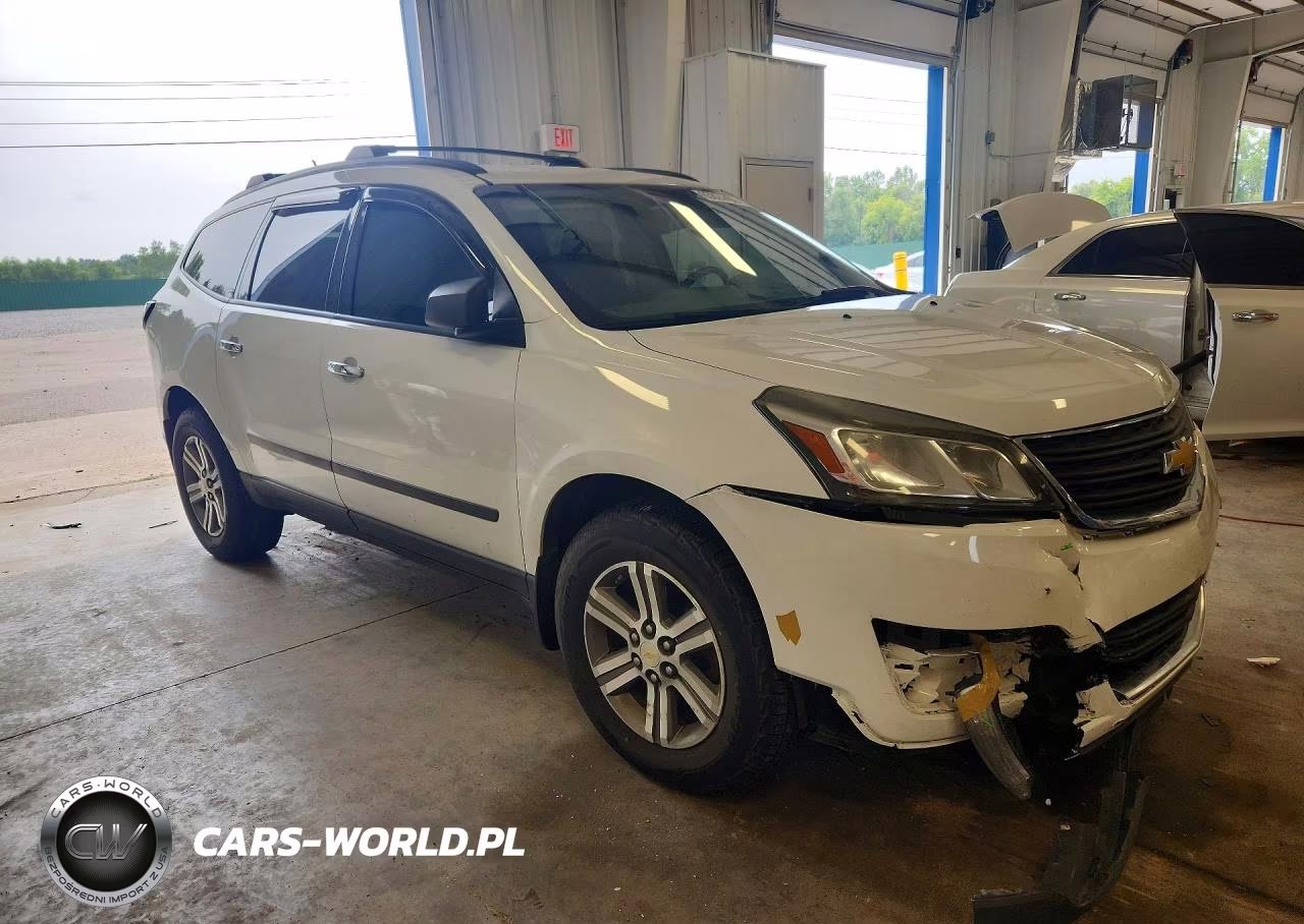 2017 Chevrolet Traverse Ls VIN:1GNKVFKD9HJ186616 - 4