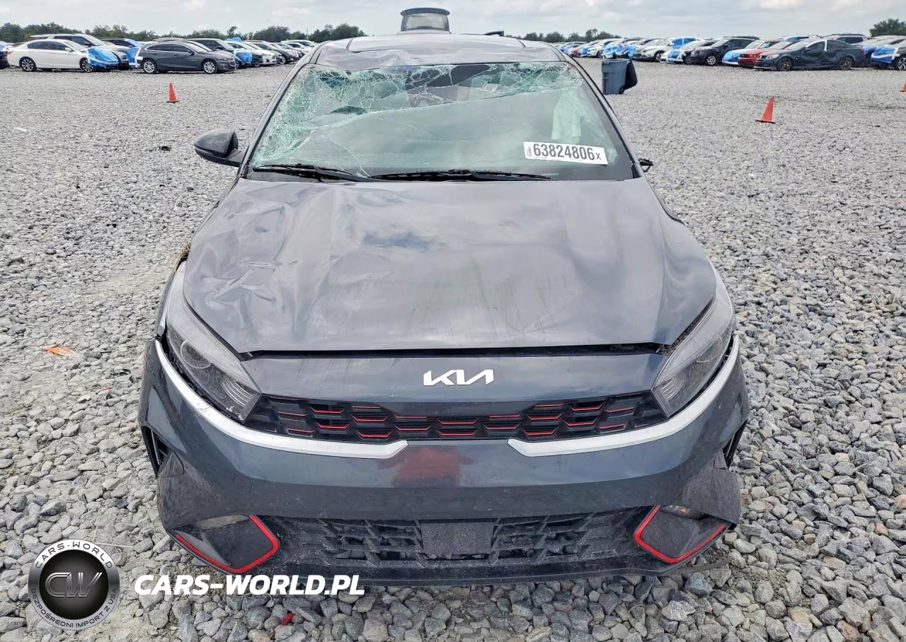 2023 Kia Forte Gt Line VIN:3KPF54ADXPE577611 - 5