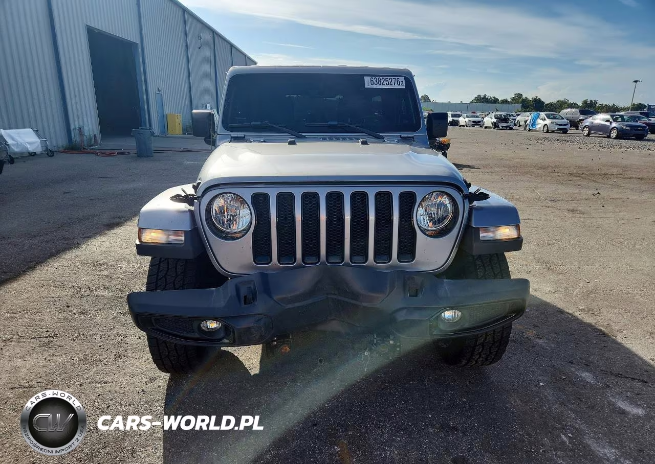2019 Jeep Wrangler Unlimited Sahara VIN:1C4HJXEN5KW642436 - 5