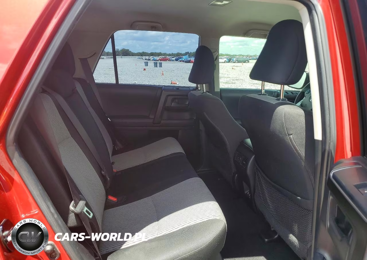 2021 Toyota 4Runner Sr5 VIN:JTEEU5JR1M5239968 - 10