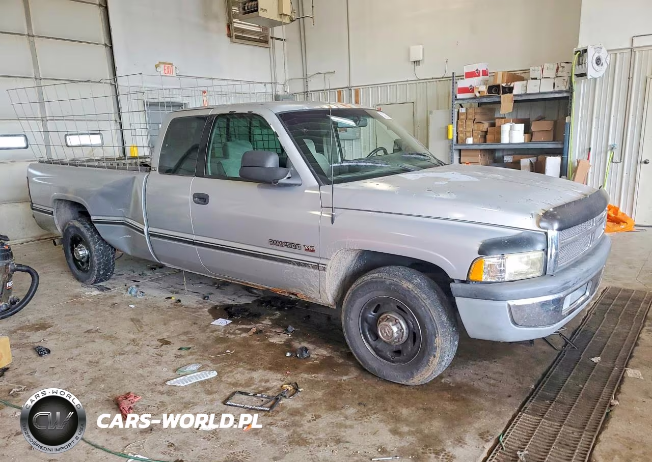 1996 Dodge Ram 2500 VIN:1B7KC23W6TJ169885 - 4