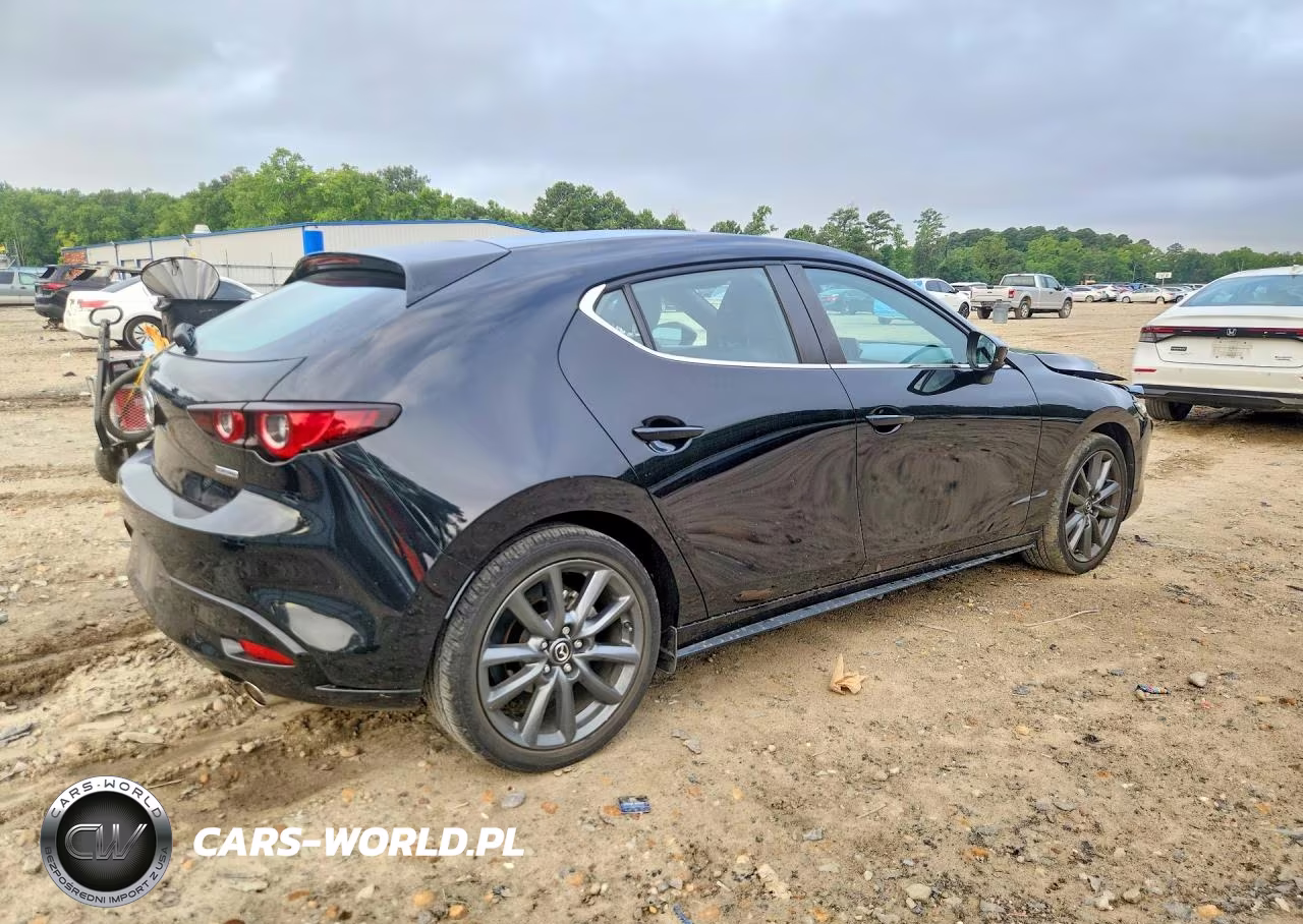 2022 Mazda 3 Preferred VIN:JM1BPALL3N1502101 - 3