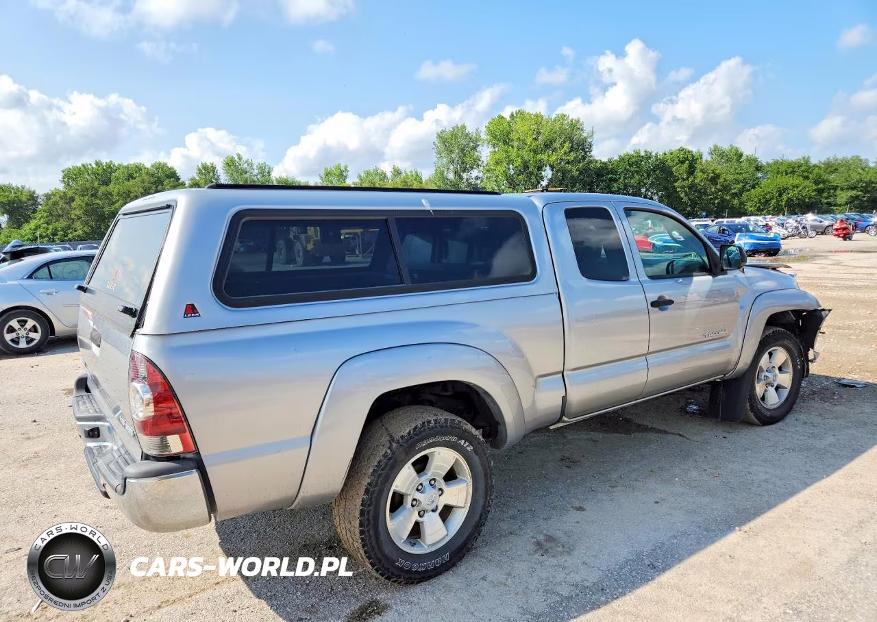 2014 Toyota Tacoma V6 VIN:5TFUU4EN5EX089144 - 3