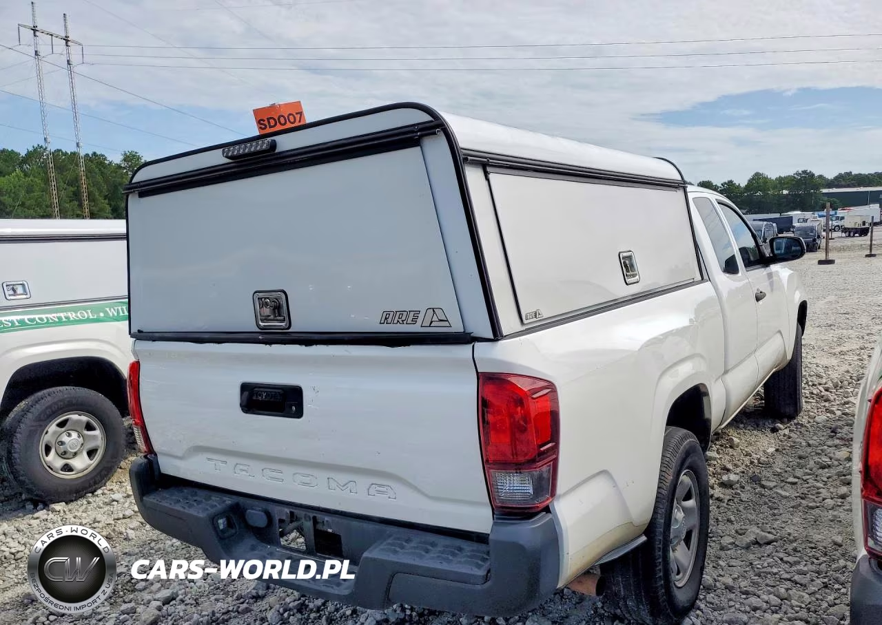 2018 Toyota Tacoma Sr VIN:5TFRX5GN3JX128730 - 3