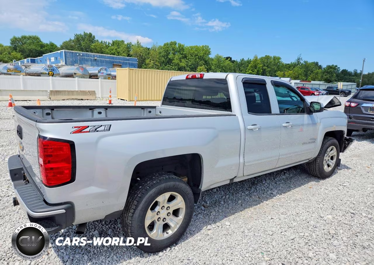 2018 Chevrolet Silverado K1500 Lt VIN:1GCVKREC6JZ127548 - 3