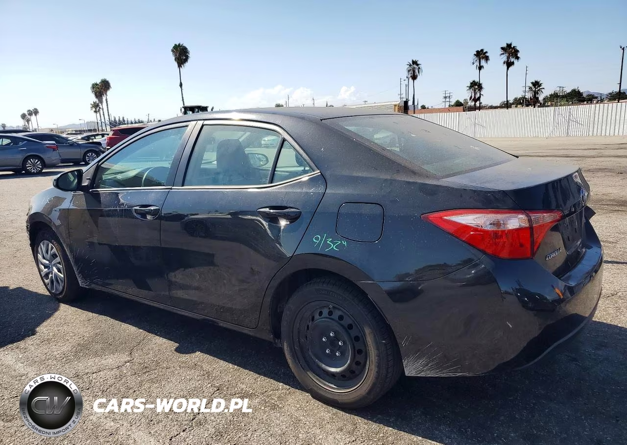 2018 Toyota Corolla Le VIN:2T1BURHE4JC029915 - 2