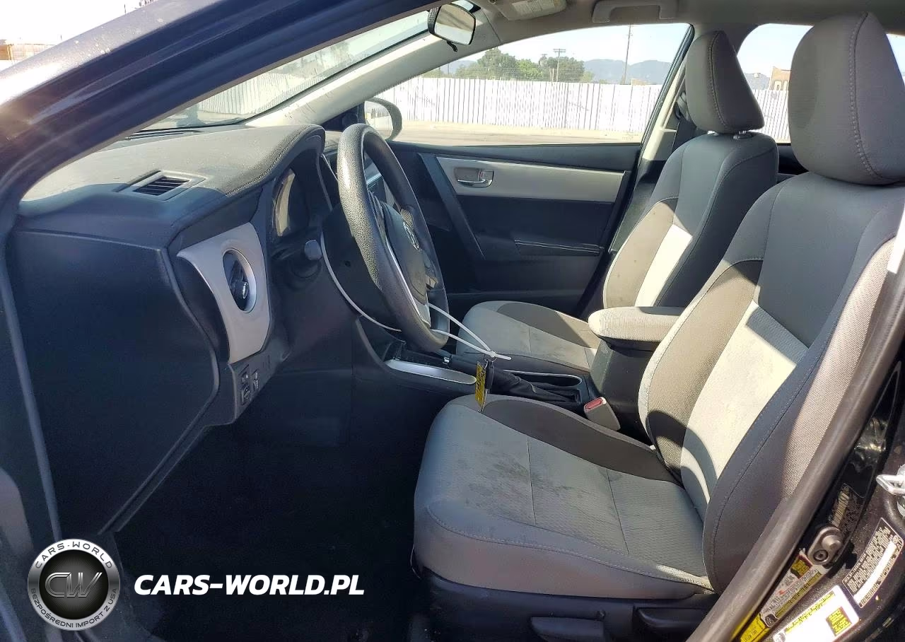 2018 Toyota Corolla Le VIN:2T1BURHE4JC029915 - 7