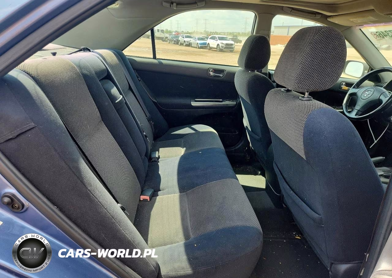 2002 Toyota Camry Se VIN:4T1BE32K12U618347 - 10