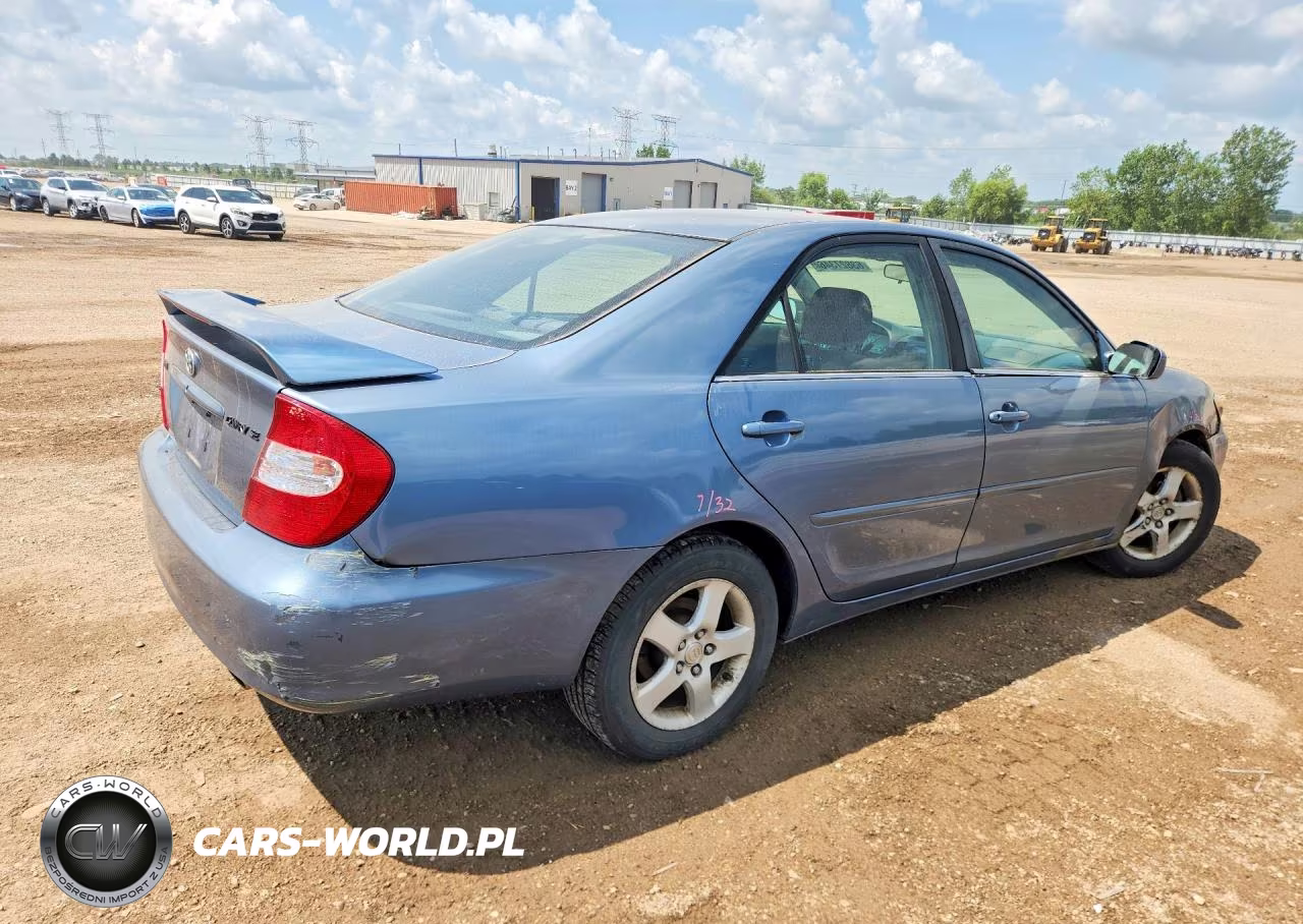 2002 Toyota Camry Se VIN:4T1BE32K12U618347 - 3