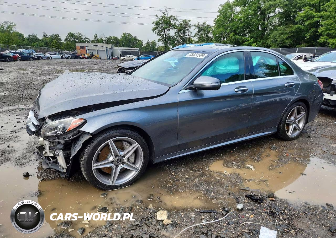 2018 Mercedes-Benz C 300 4Matic – zdjęcie 1 z 12