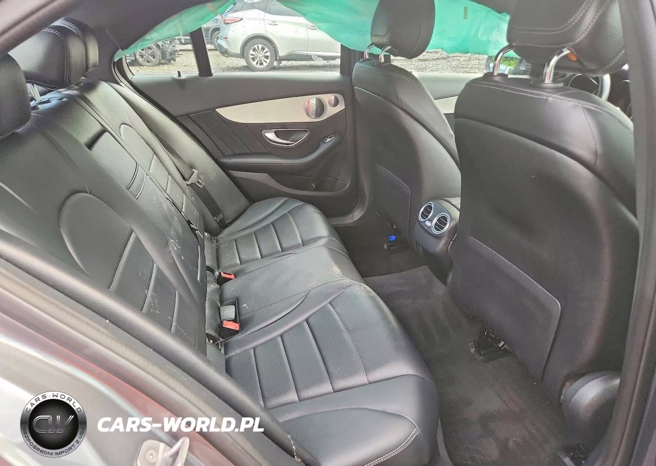 2018 Mercedes-Benz C 300 4Matic VIN:55SWF4KB6JU234675 - 10