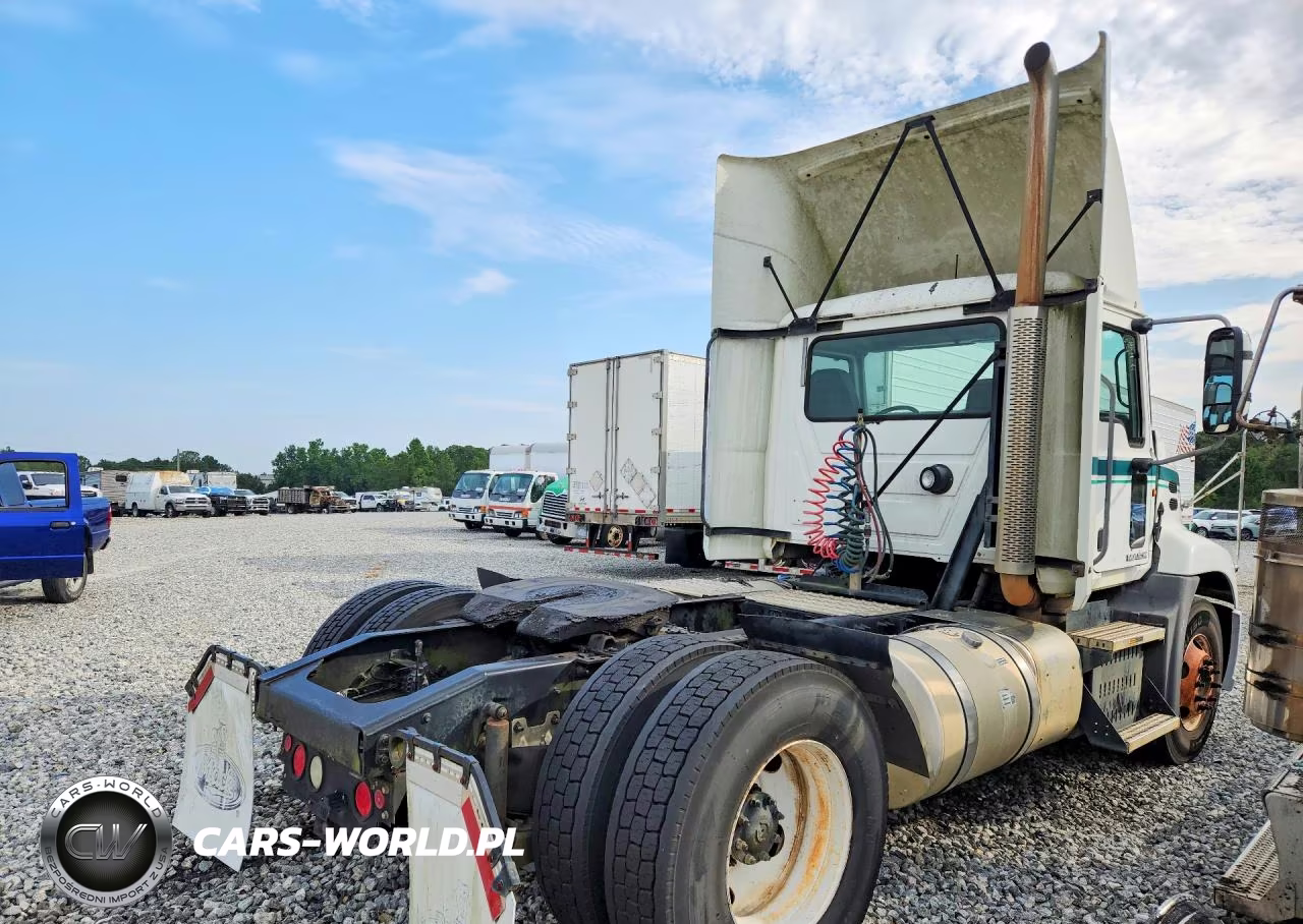 2012 Mack Cxu612 Semi Truck VIN:1M1AW01Y7CM004454 - 3