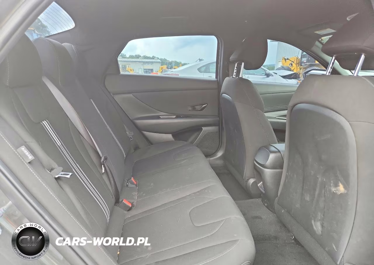 2025 Hyundai Elantra Sel Sport VIN:KMHLM4DGXSU953869 - 10