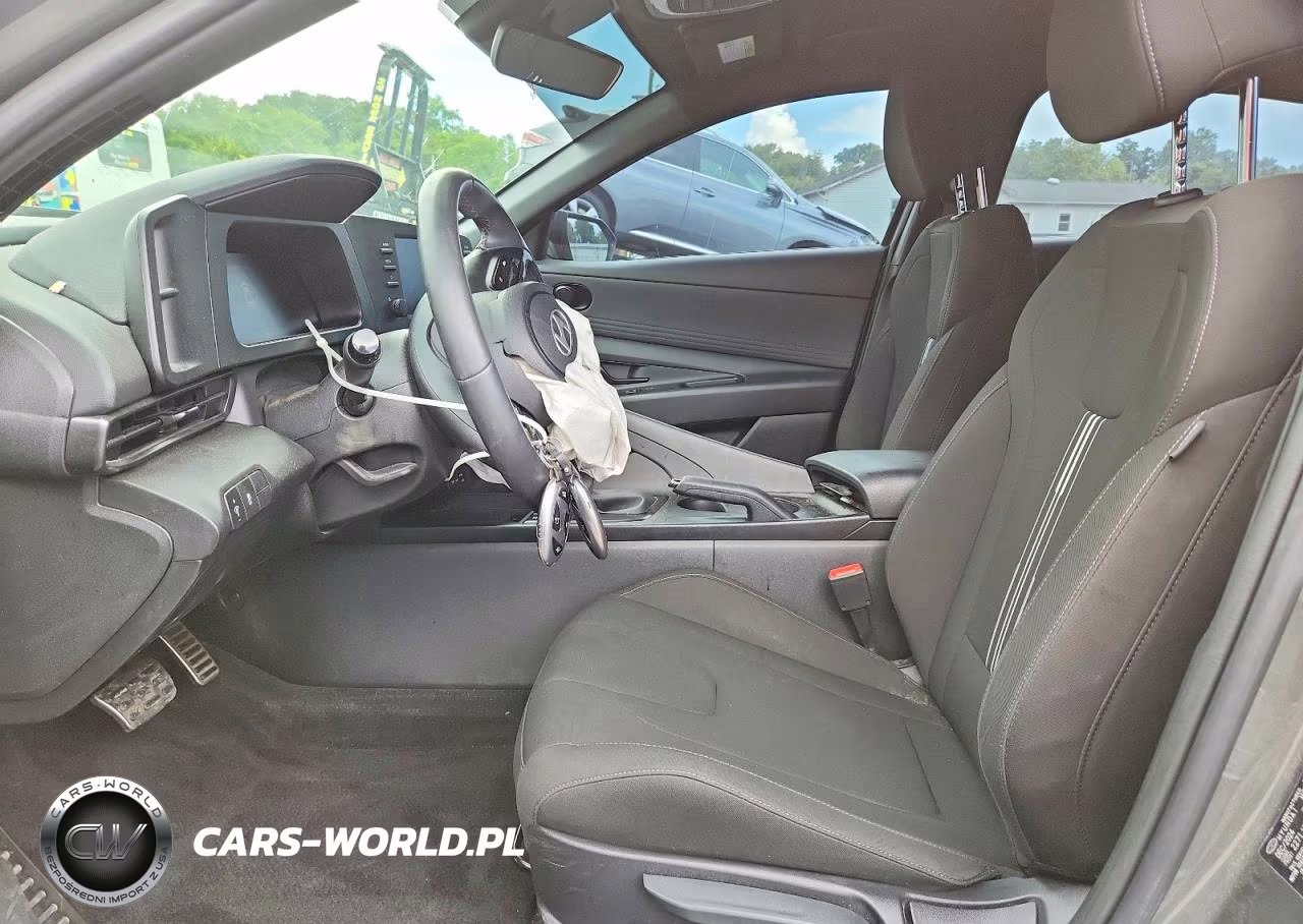 2025 Hyundai Elantra Sel Sport VIN:KMHLM4DGXSU953869 - 7