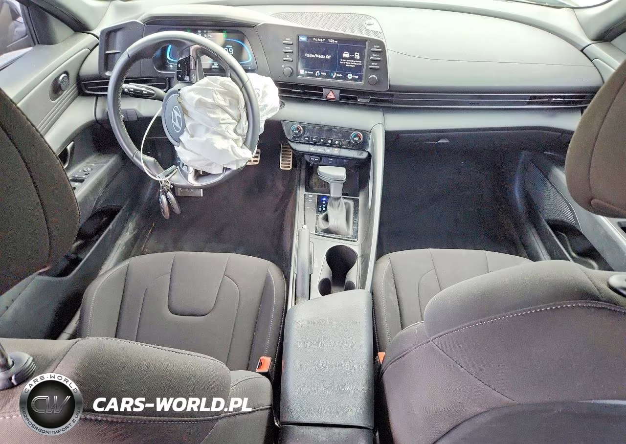 2025 Hyundai Elantra Sel Sport VIN:KMHLM4DGXSU953869 - 8