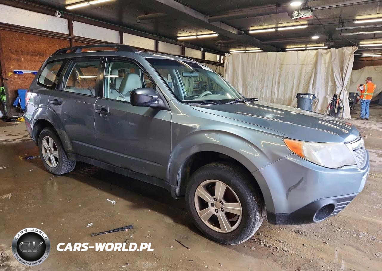 2011 Subaru Forester 2.5X VIN:JF2SHABC3BH727833 - 4