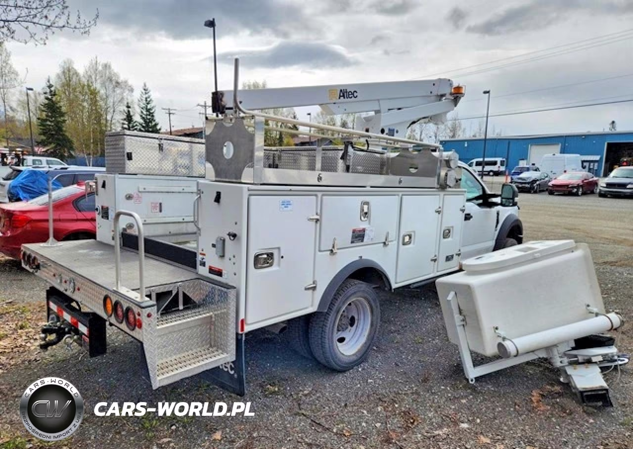2019 Ford F450 Super Duty VIN:1FDUF4HY2KEE07031 - 3