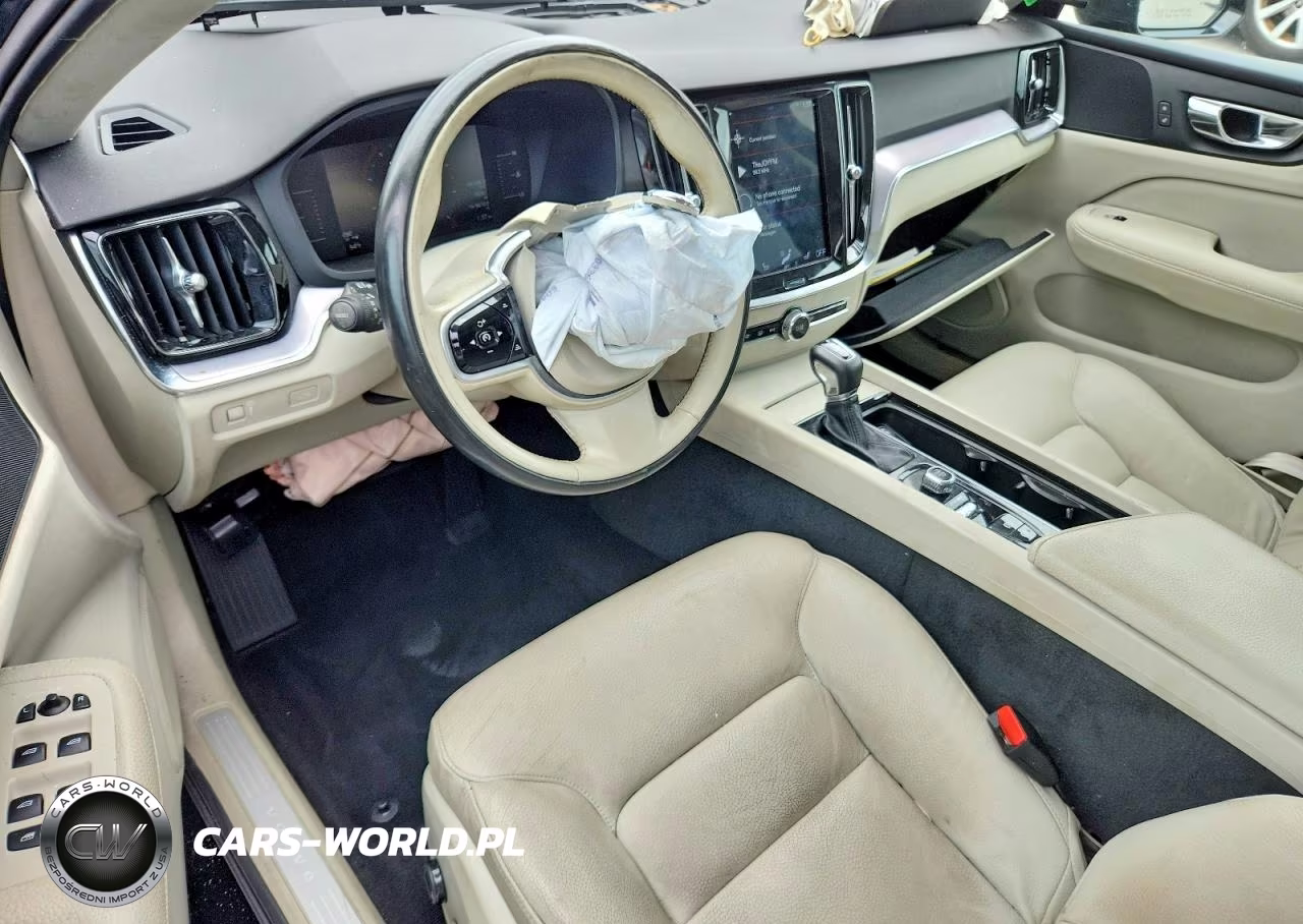 2019 Volvo S60 T5 Momentum VIN:7JR102FK6KG016823 - 8