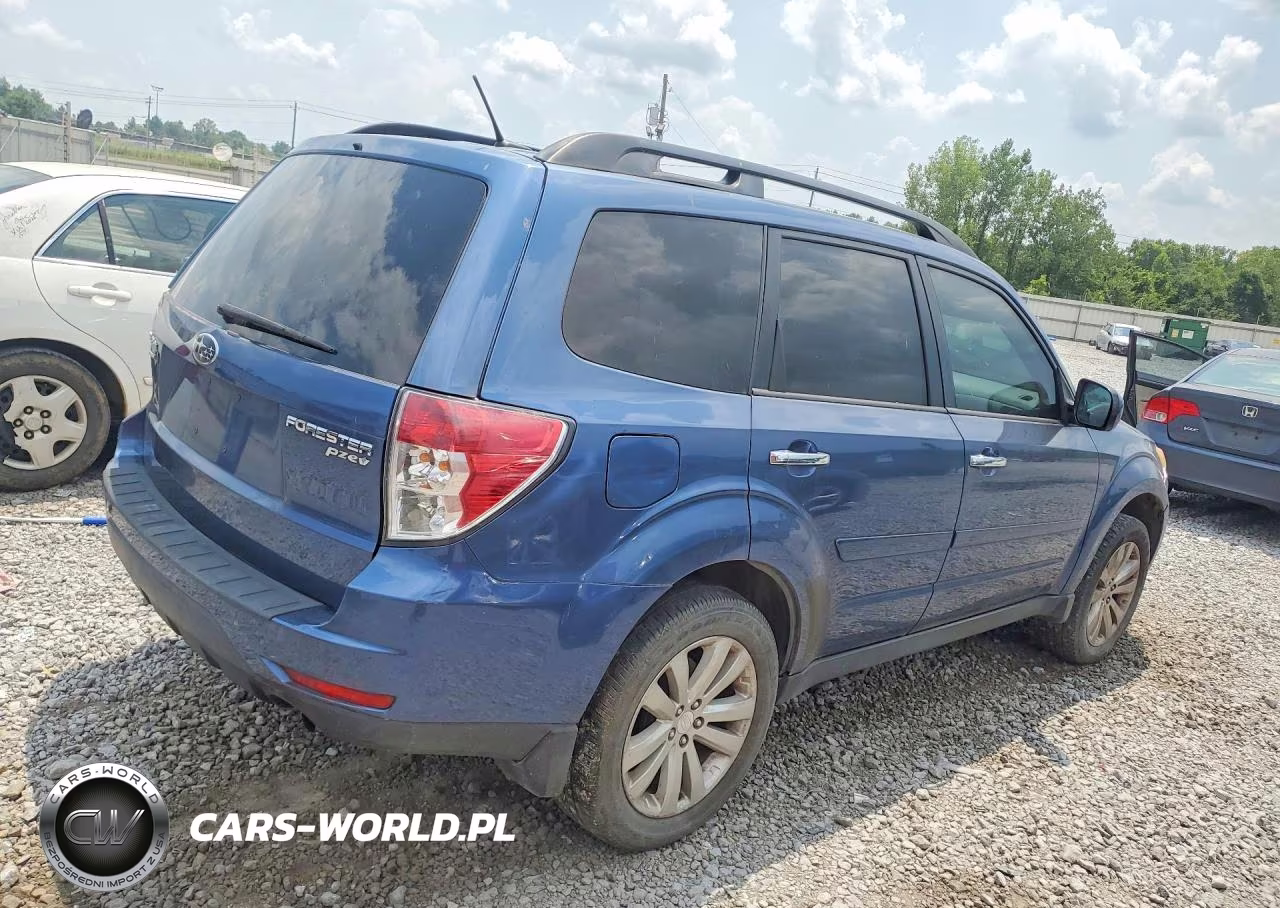 2012 Subaru Forester 2.5X Premium VIN:JF2SHADC0CH409120 - 3