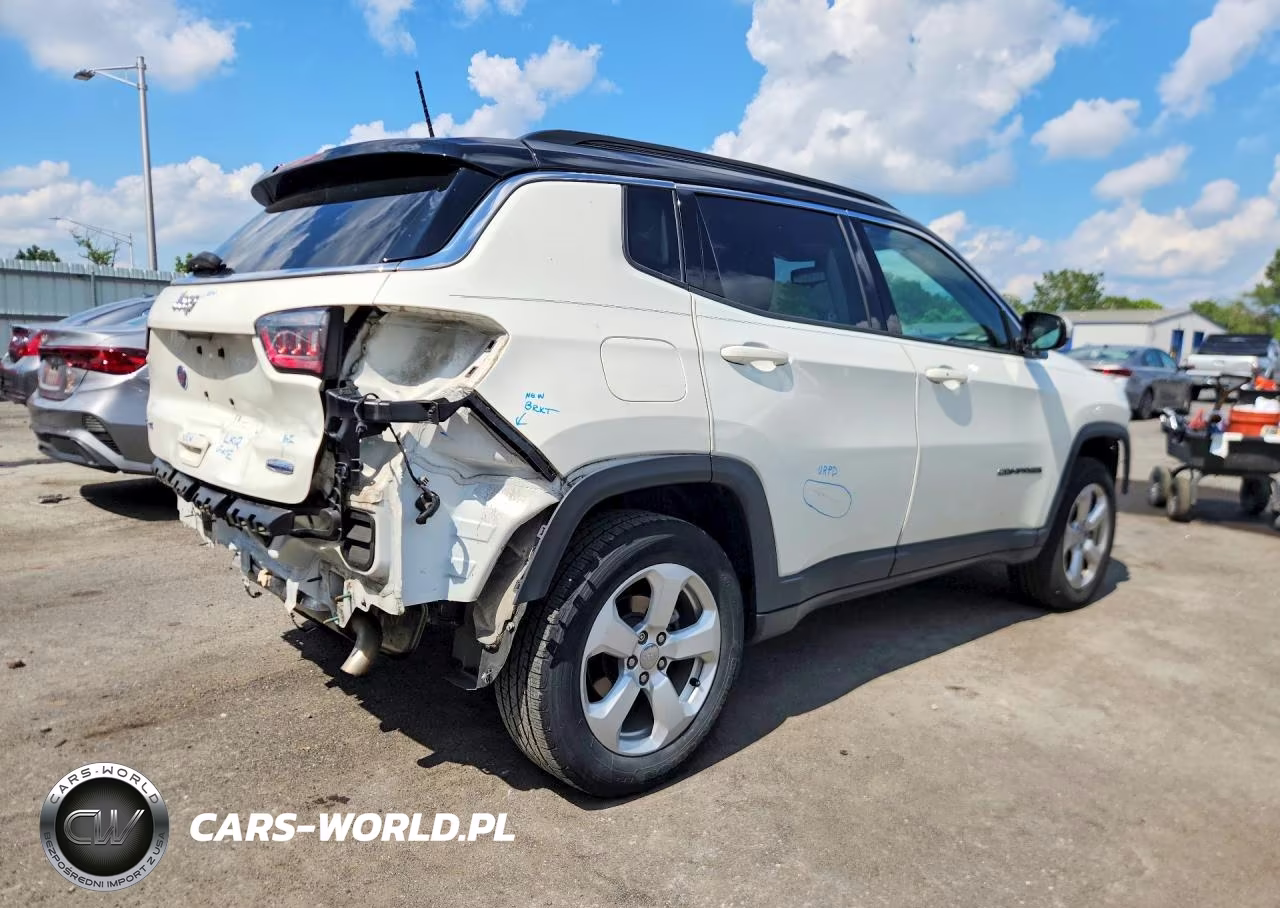 2020 Jeep Compass Latitude VIN:3C4NJDBBXLT128052 - 3