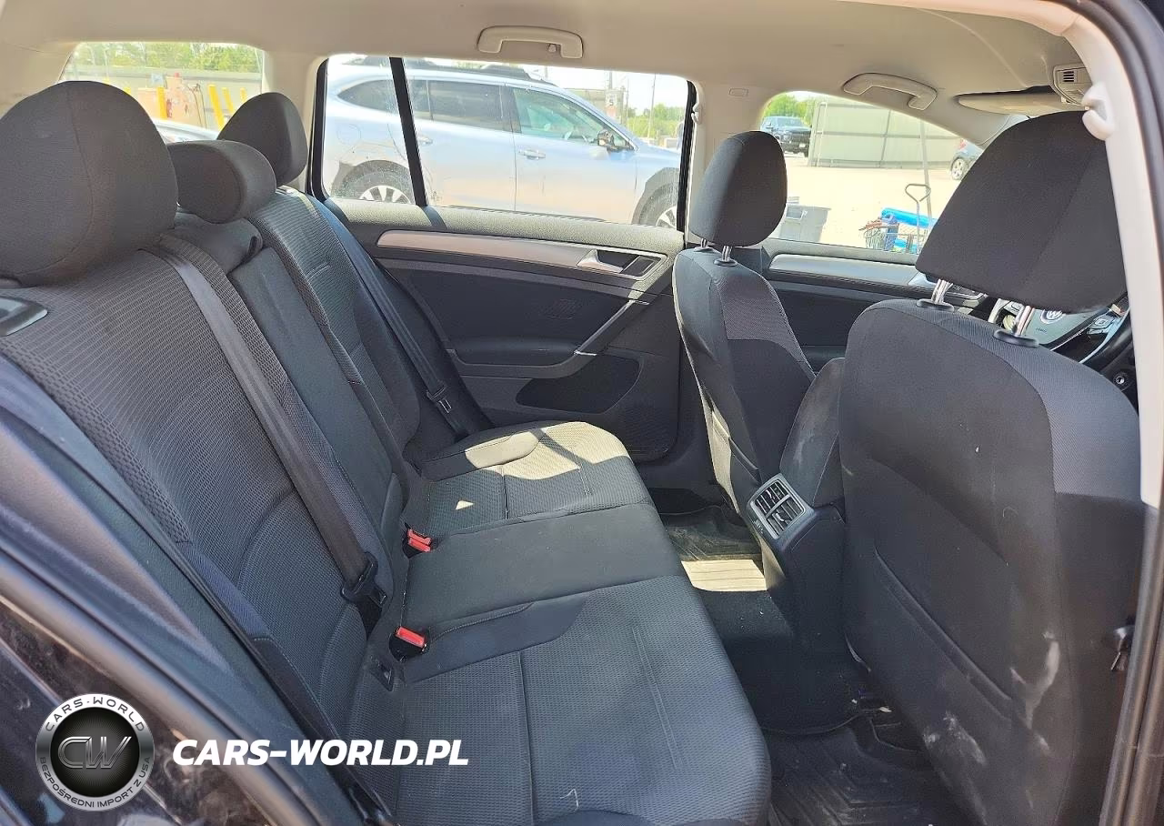 2017 Volkswagen Golf Sportwagen S VIN:3VWC17AU6HM507821 - 10