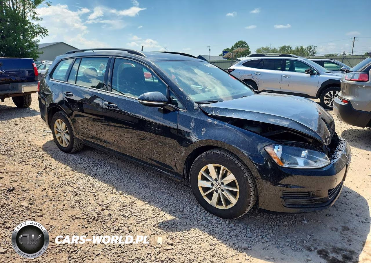 2017 Volkswagen Golf Sportwagen S VIN:3VWC17AU6HM507821 - 4