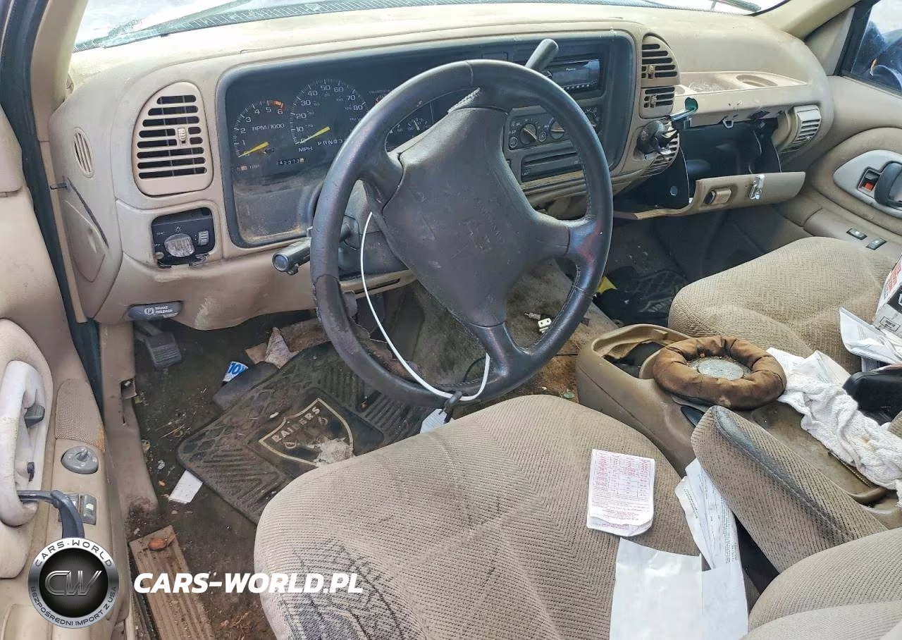 1996 Chevrolet Tahoe C1500 VIN:3GNEC18R9TG167048 - 8