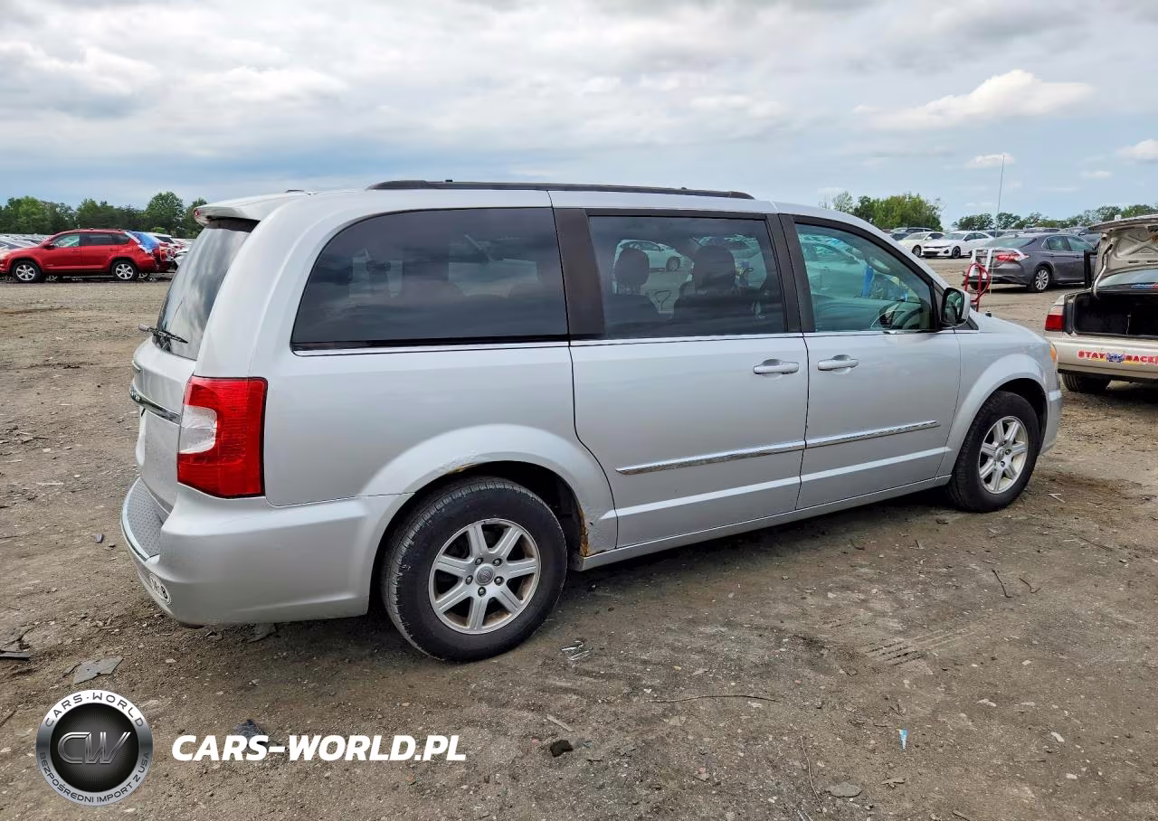 2012 Chrysler Town & Country Touring VIN:2C4RC1BG2CR125879 - 3