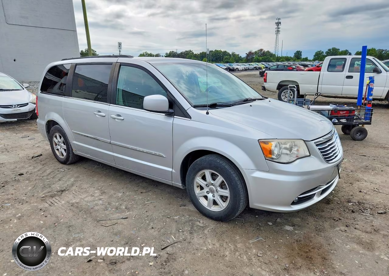 2012 Chrysler Town & Country Touring VIN:2C4RC1BG2CR125879 - 4