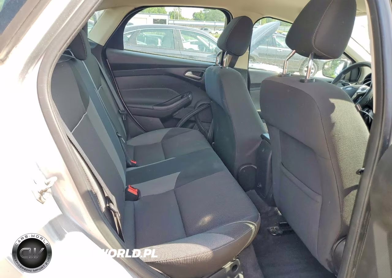 2012 Ford Focus Se VIN:1FAHP3F28CL294717 - 10
