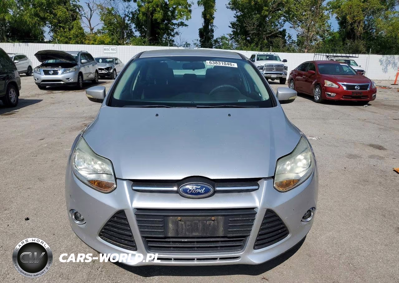 2012 Ford Focus Se VIN:1FAHP3F28CL294717 - 5