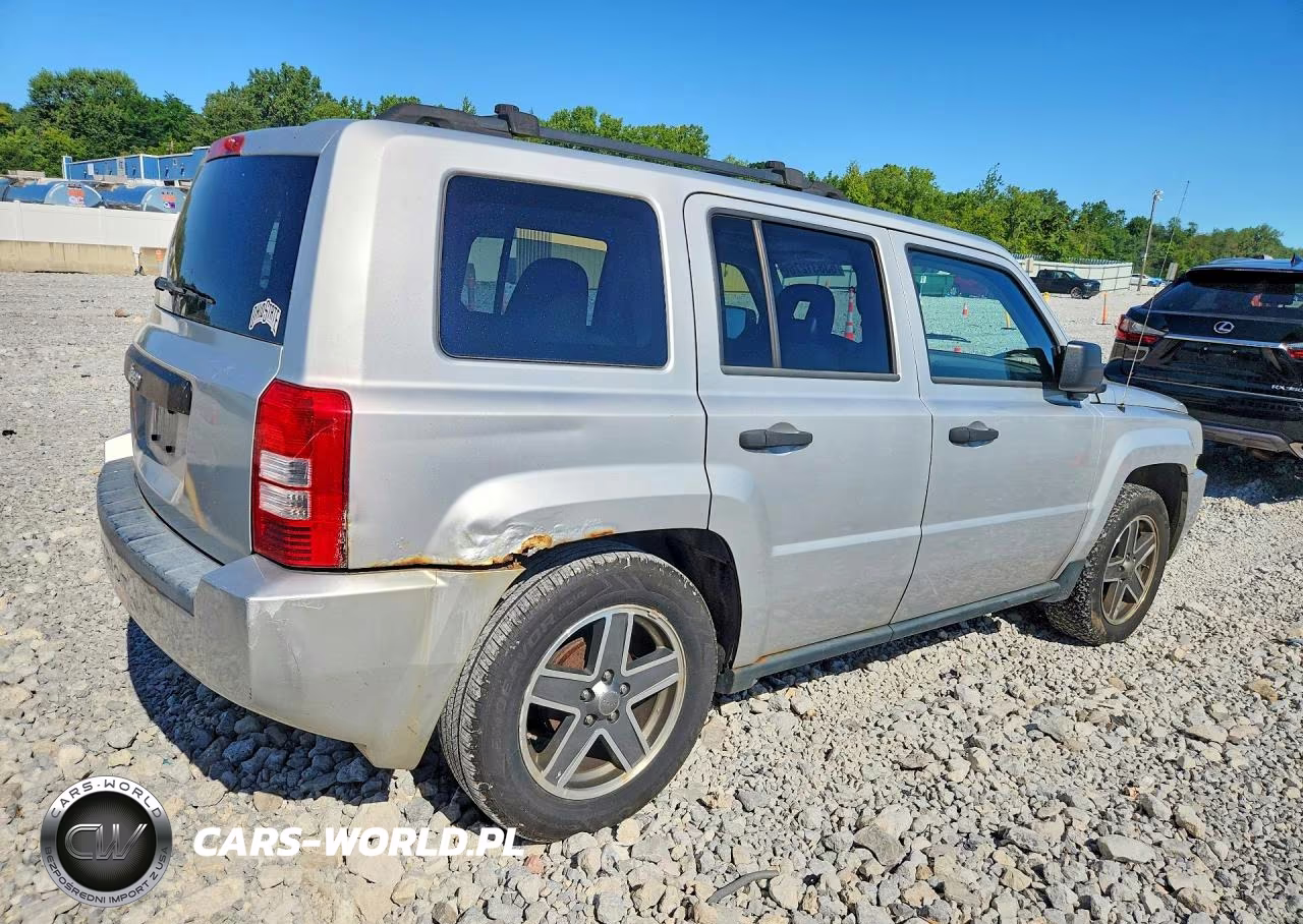 2009 Jeep Patriot Sport VIN:1J8FT28B79D154173 - 3