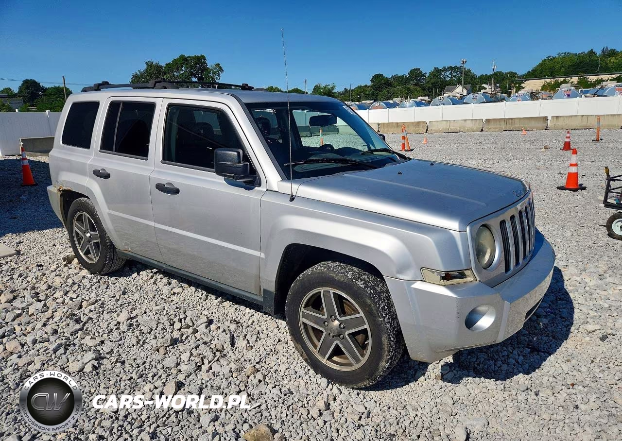 2009 Jeep Patriot Sport VIN:1J8FT28B79D154173 - 4