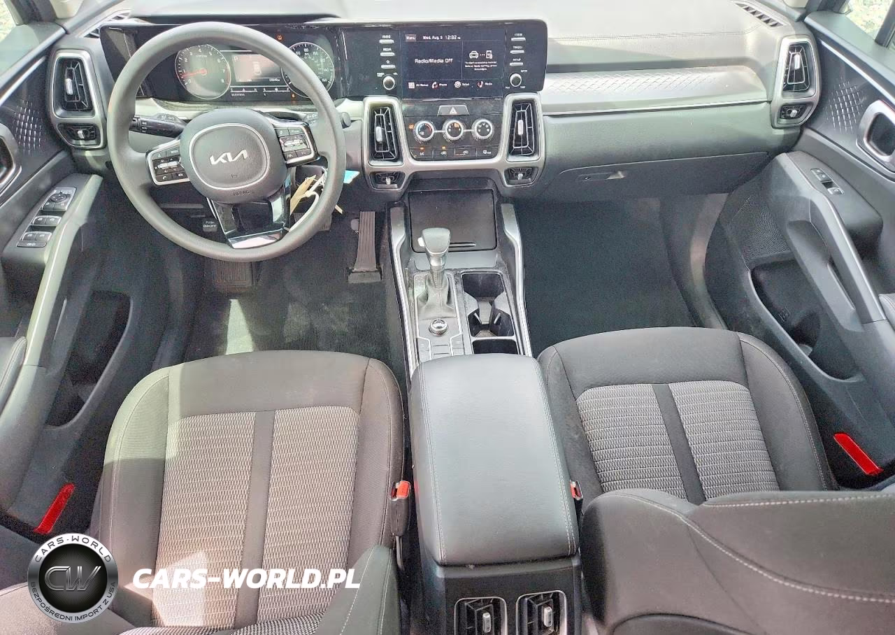 2023 Kia Sorento Lx VIN:5XYRG4LC4PG248059 - 8