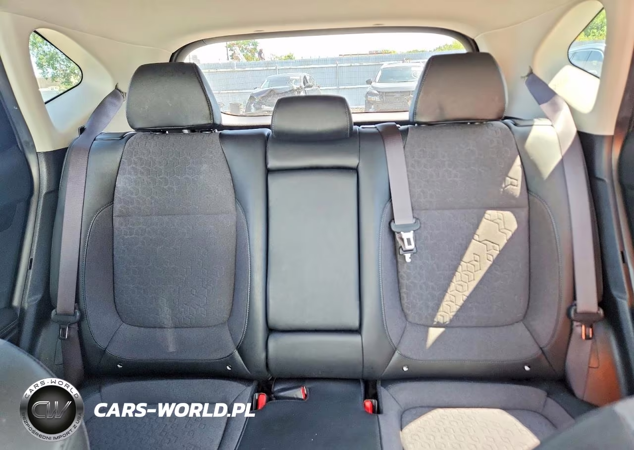 2025 Kia Seltos S VIN:KNDEUCAA4S7690946 - 10