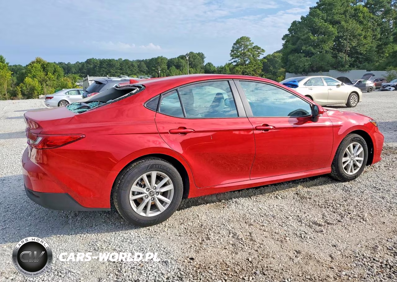 2026 Toyota Camry Le VIN:4T1DAACK6TU328971 - 3