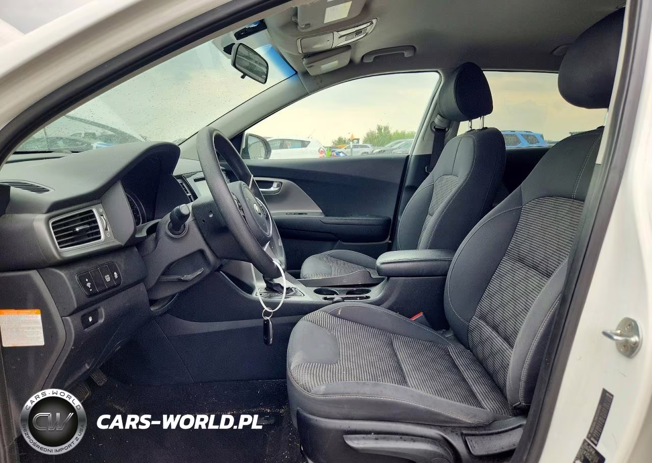 2019 Kia Niro Lx VIN:KNDCB3LC0K5243702 - 7