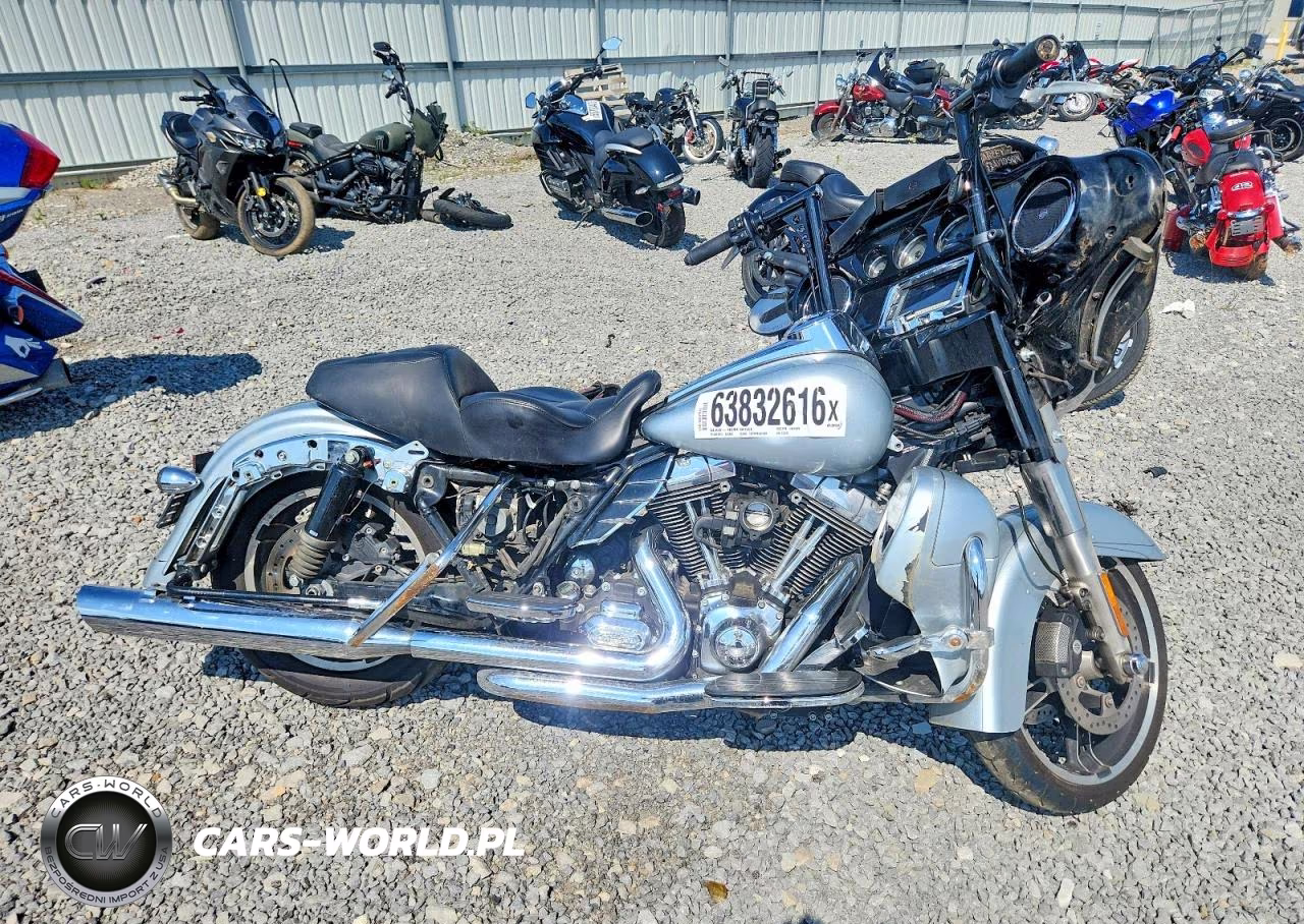 2015 Harley-Davidson Flhxs Street Glide Special – zdjęcie 1 z 9