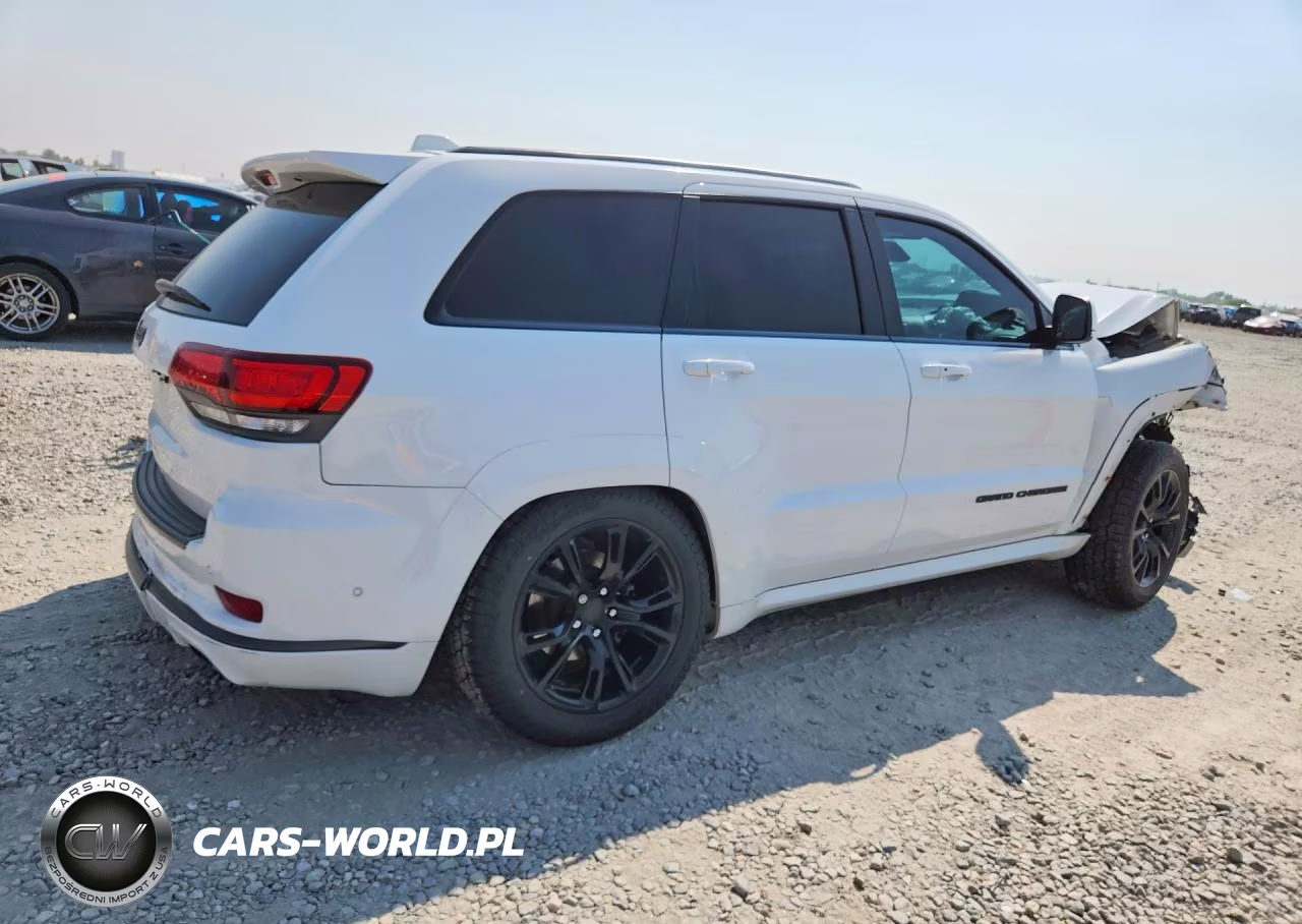 2018 Jeep Grand Cherokee Overland VIN:1C4RJFCG1JC440793 - 3