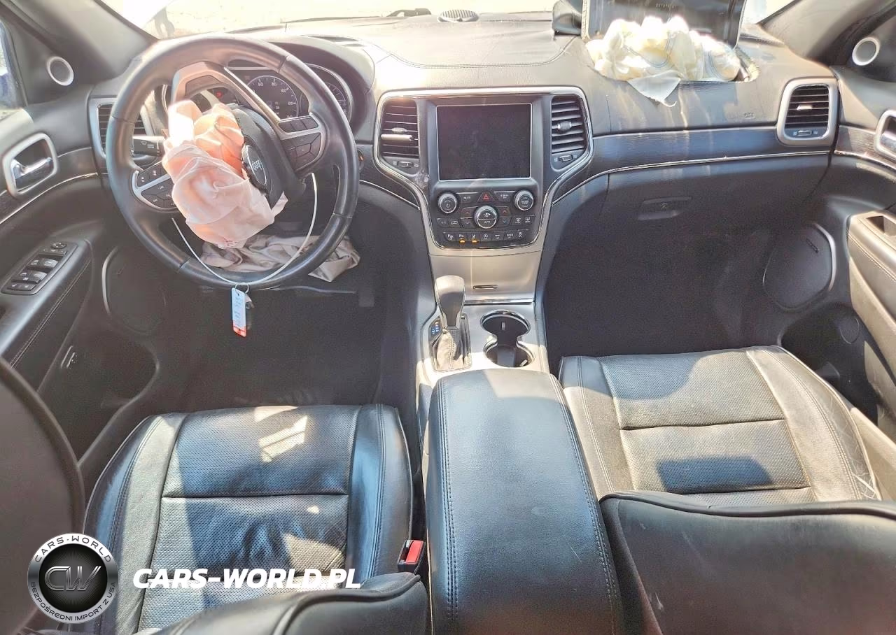 2018 Jeep Grand Cherokee Overland VIN:1C4RJFCG1JC440793 - 8