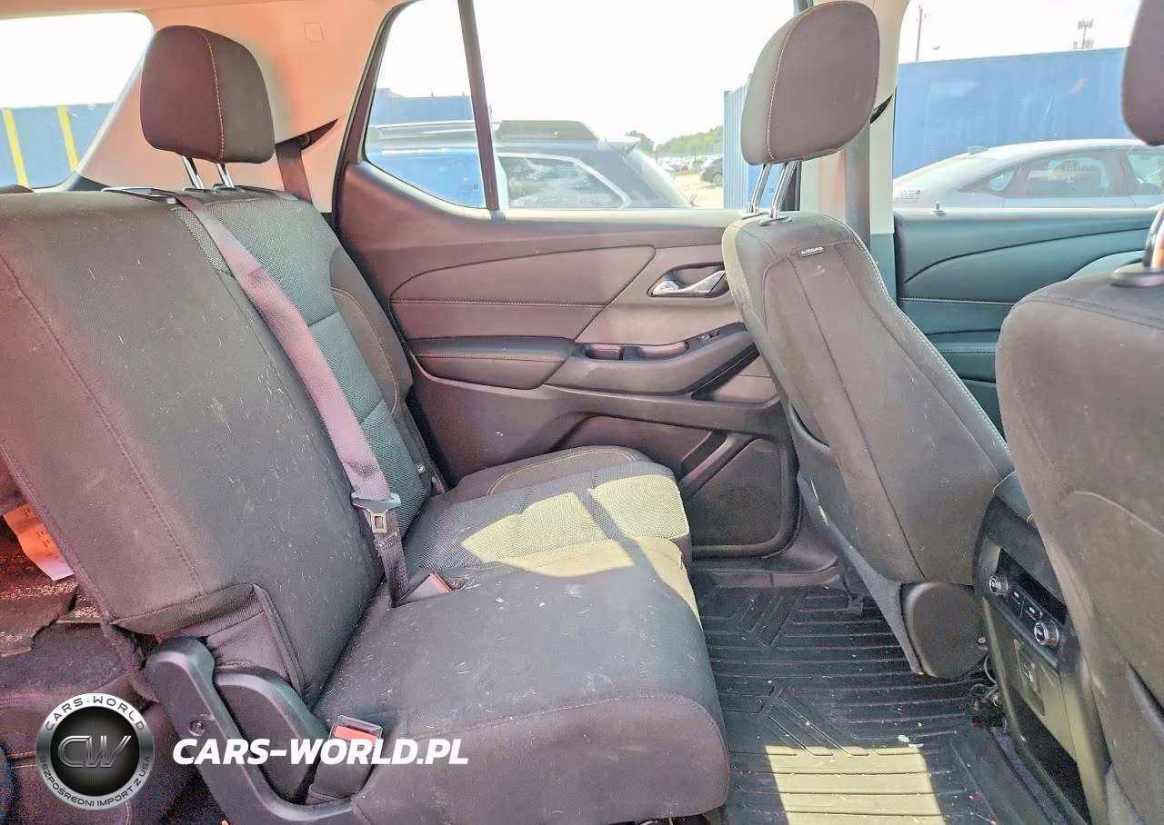 2019 Chevrolet Traverse Ls VIN:1GNERFKW4KJ286858 - 11
