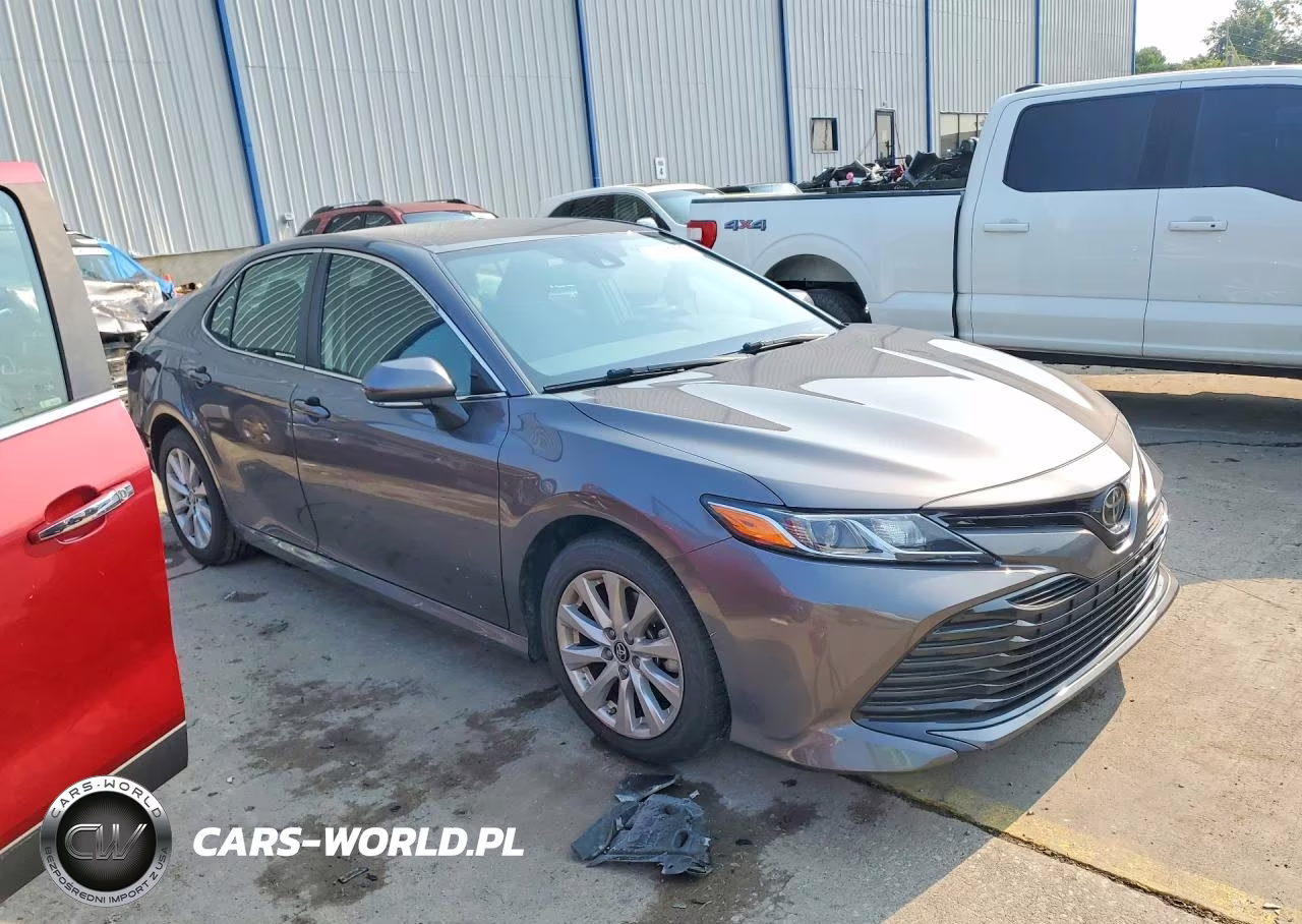 2019 Toyota Camry Le VIN:4T1B11HK2KU276401 - 4