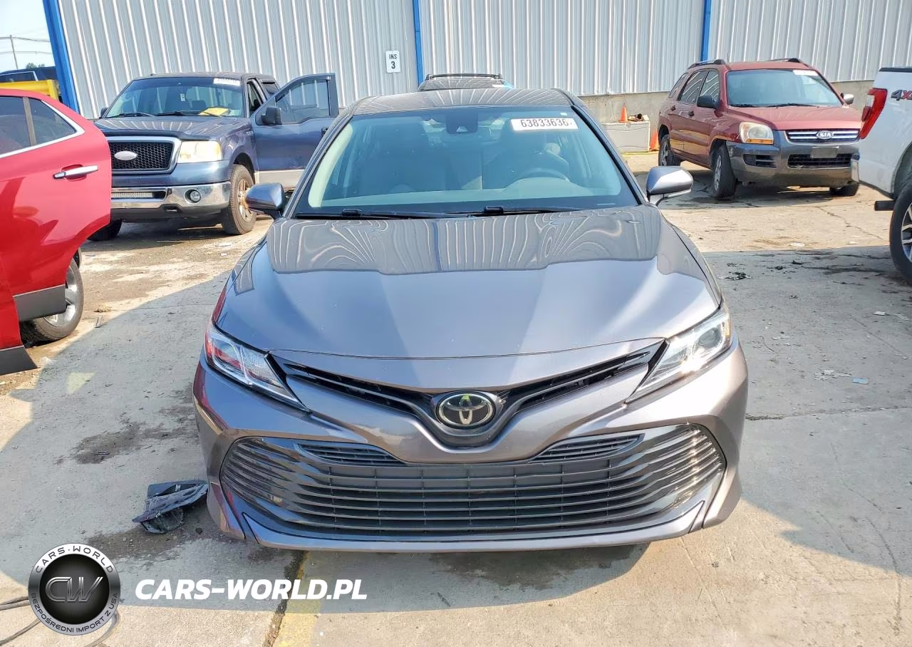 2019 Toyota Camry Le VIN:4T1B11HK2KU276401 - 5